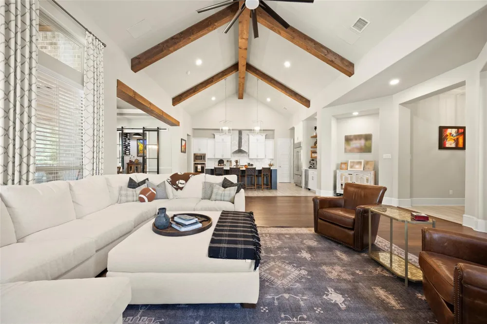 211 Evening Tide Way Conroe, TX 77318