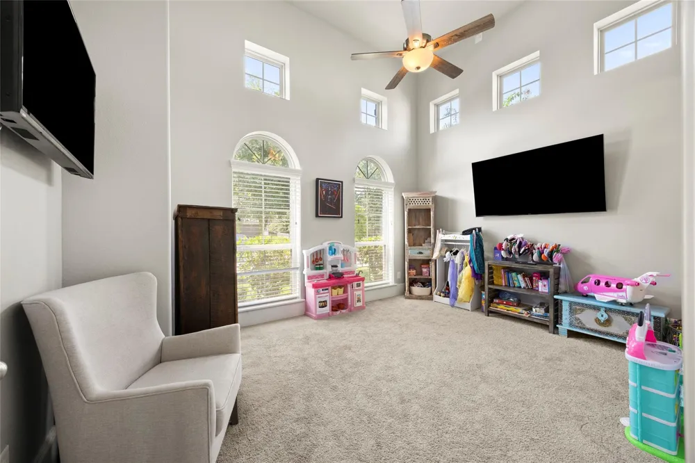 211 Evening Tide Way Conroe, TX 77318