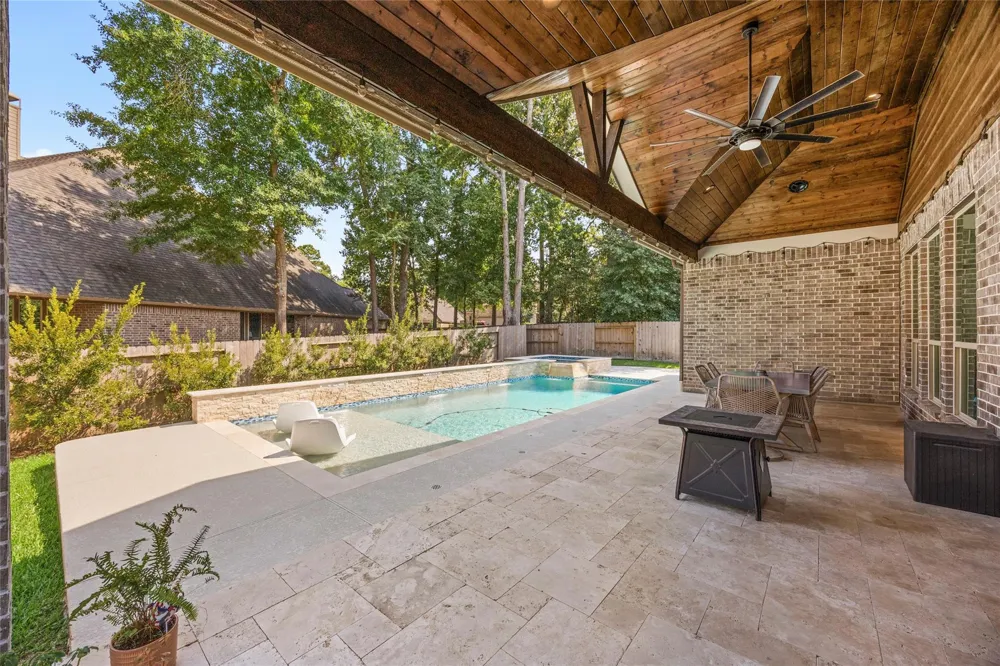 211 Evening Tide Way Conroe, TX 77318