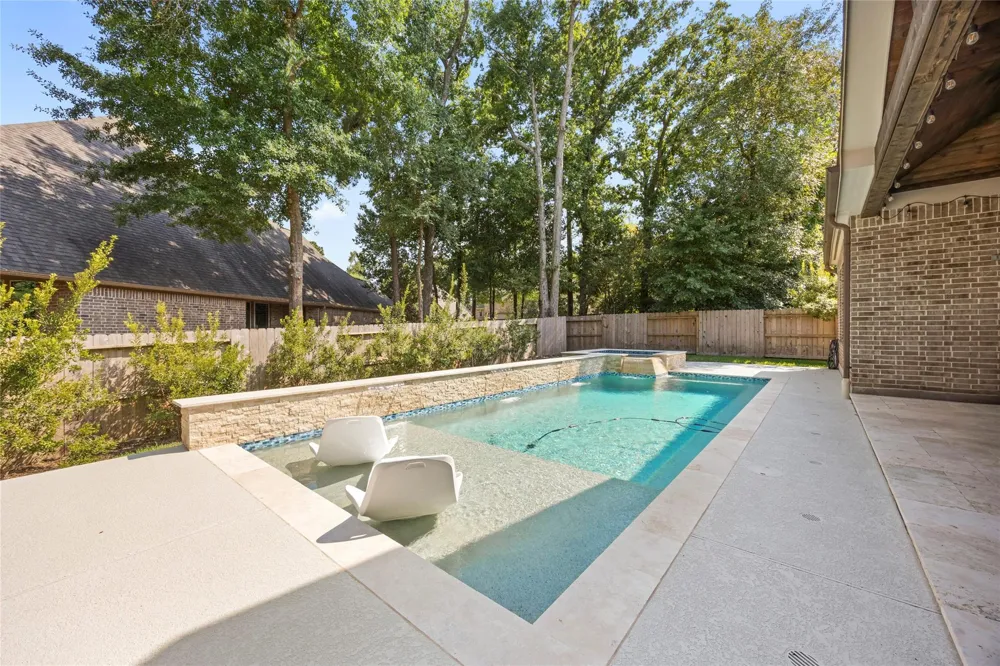 211 Evening Tide Way Conroe, TX 77318