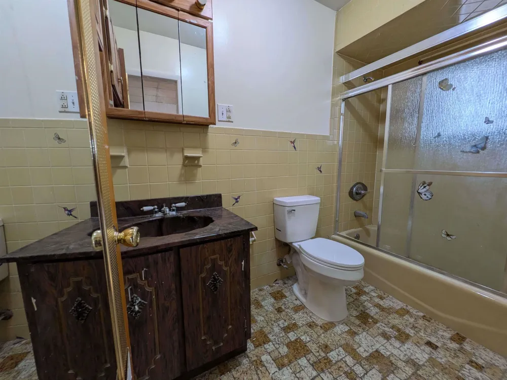 94 WEST 13TH ST Bayonne, NJ 07002