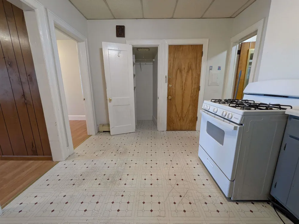 94 WEST 13TH ST Bayonne, NJ 07002
