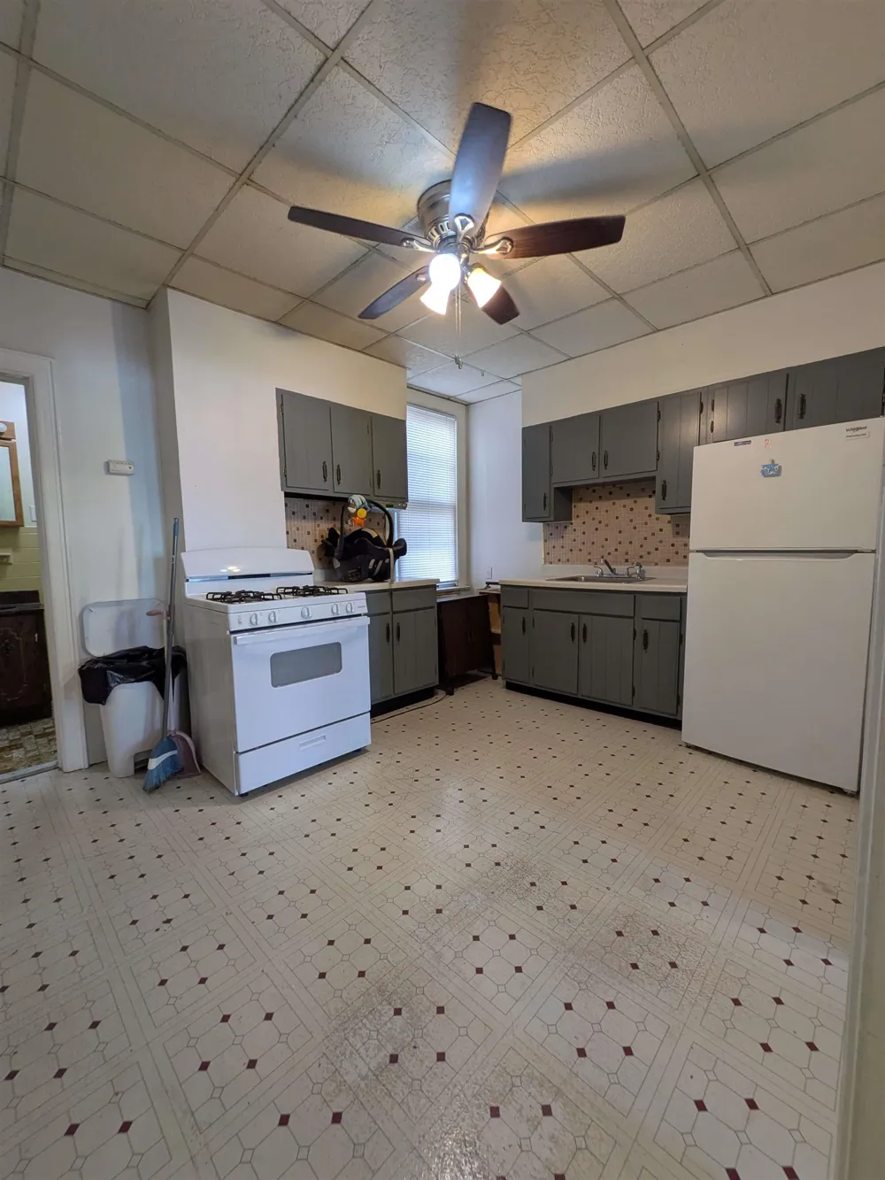 94 WEST 13TH ST Bayonne, NJ 07002