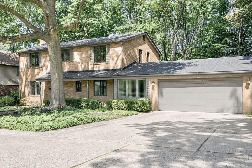 703 Comings Avenue St. Joseph, MI 49085