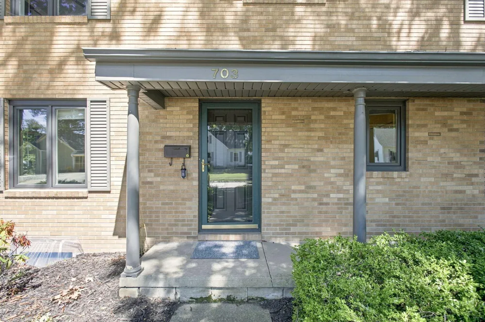 703 Comings Avenue St. Joseph, MI 49085