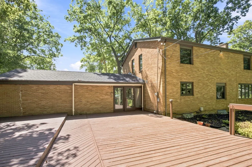 703 Comings Avenue St. Joseph, MI 49085