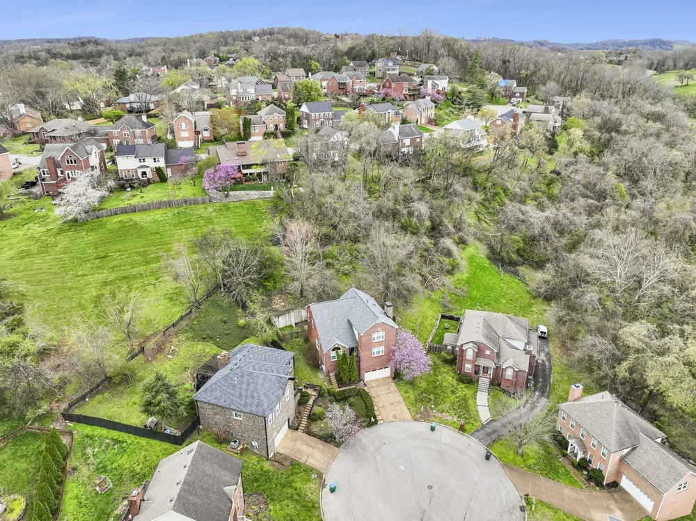 7313 S Colony Ct Nashville, TN 37221