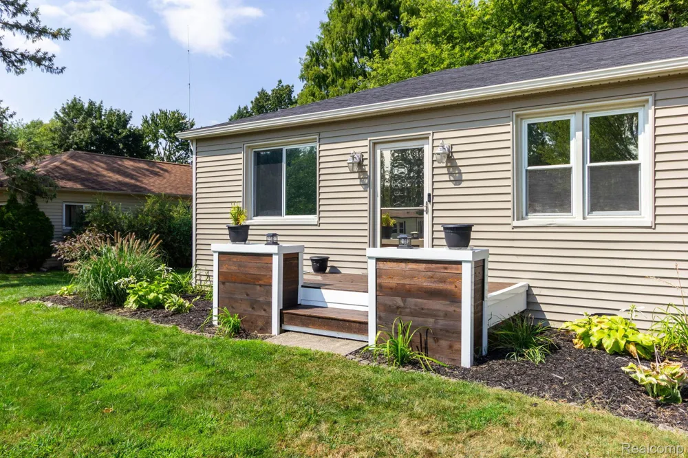 5555 Botsford Avenue Sterling Heights City, MI 48310