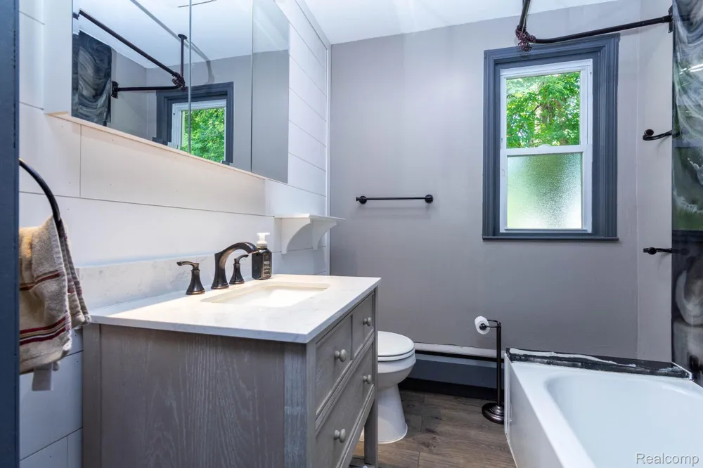 5555 Botsford Avenue Sterling Heights City, MI 48310