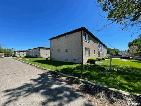 16480 E 9 MILE ROAD #102