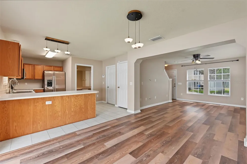 150 SAWTOOTH DRIVE Valrico, FL 33594