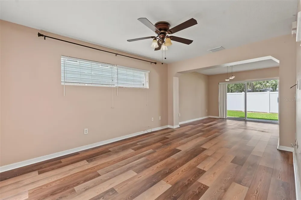 150 SAWTOOTH DRIVE Valrico, FL 33594