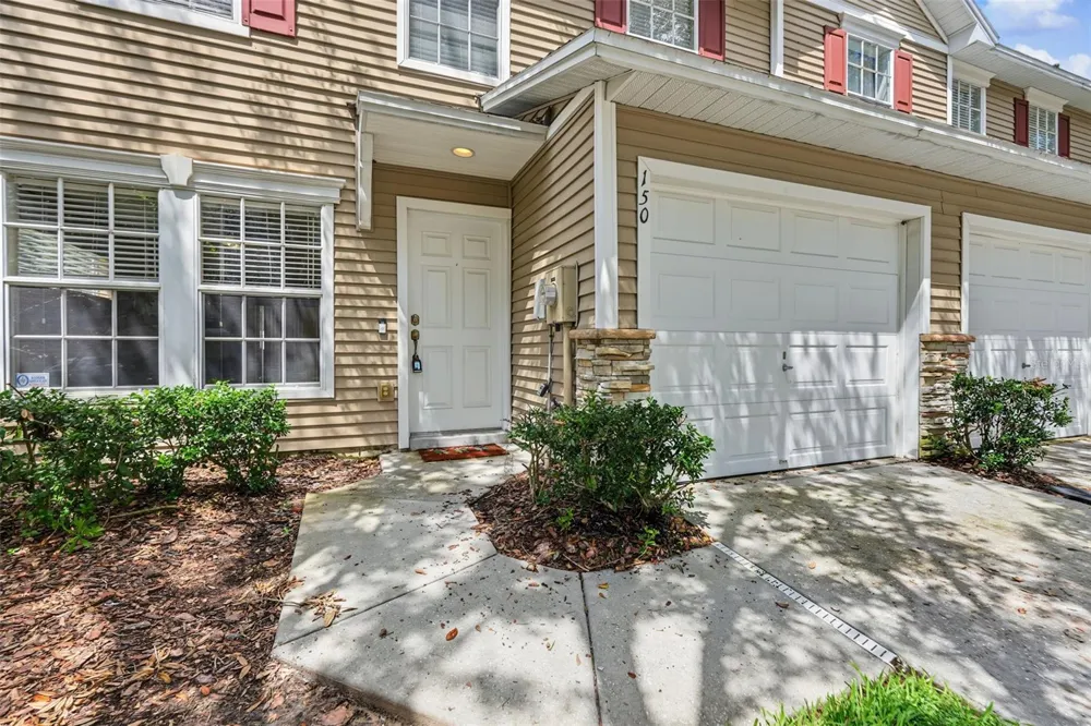 150 SAWTOOTH DRIVE Valrico, FL 33594