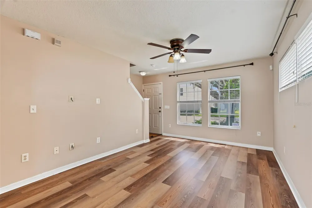 150 SAWTOOTH DRIVE Valrico, FL 33594