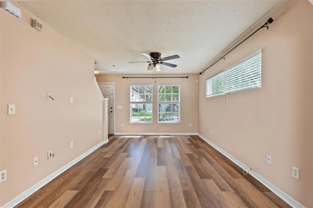 150 SAWTOOTH DRIVE Valrico, FL 33594