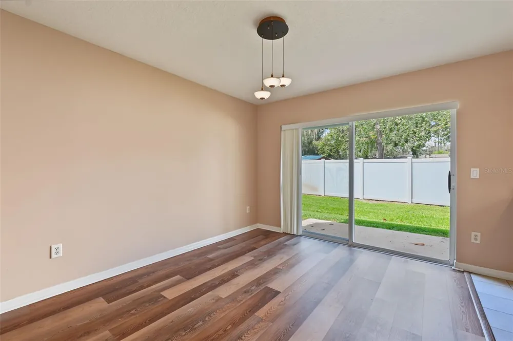150 SAWTOOTH DRIVE Valrico, FL 33594