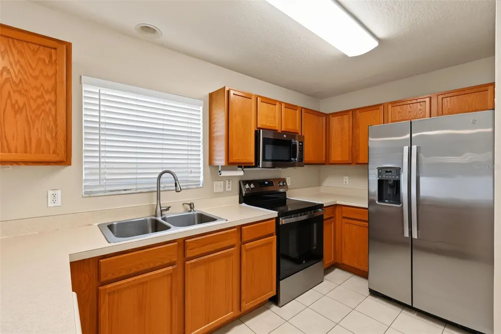 150 SAWTOOTH DRIVE Valrico, FL 33594
