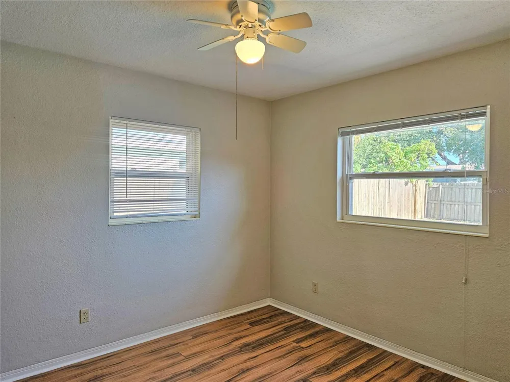 5360 25TH AVENUE St Petersburg, FL 33710