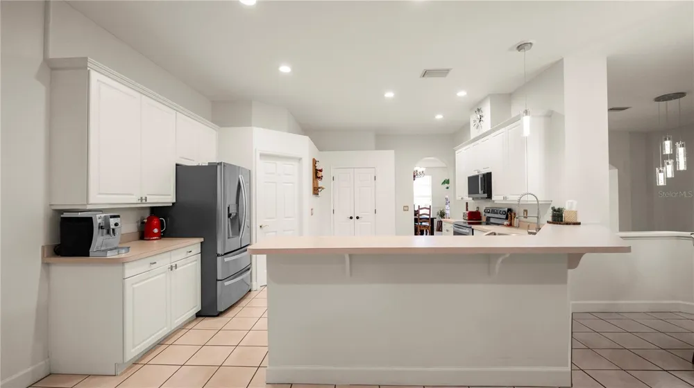 318 HAMILTON SHORES DRIVE NE Winter Haven, FL 33881