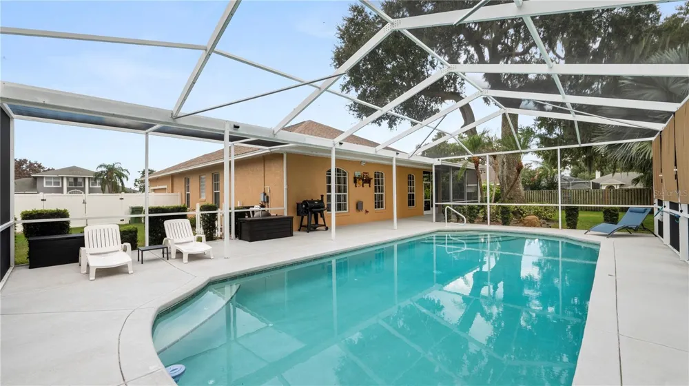 318 HAMILTON SHORES DRIVE NE Winter Haven, FL 33881