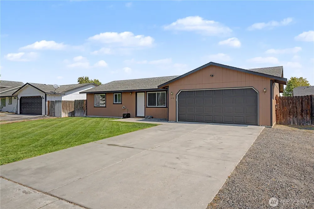 513 Monarch Street Moses Lake, WA 98837