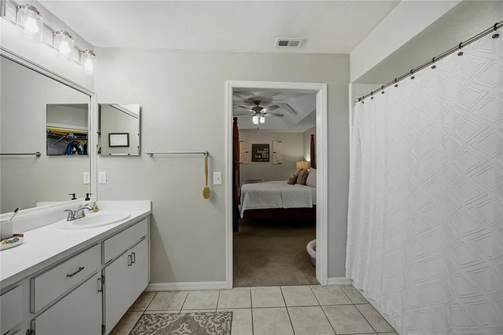 6739 NW 34TH TERRACE Gainesville, FL 32653