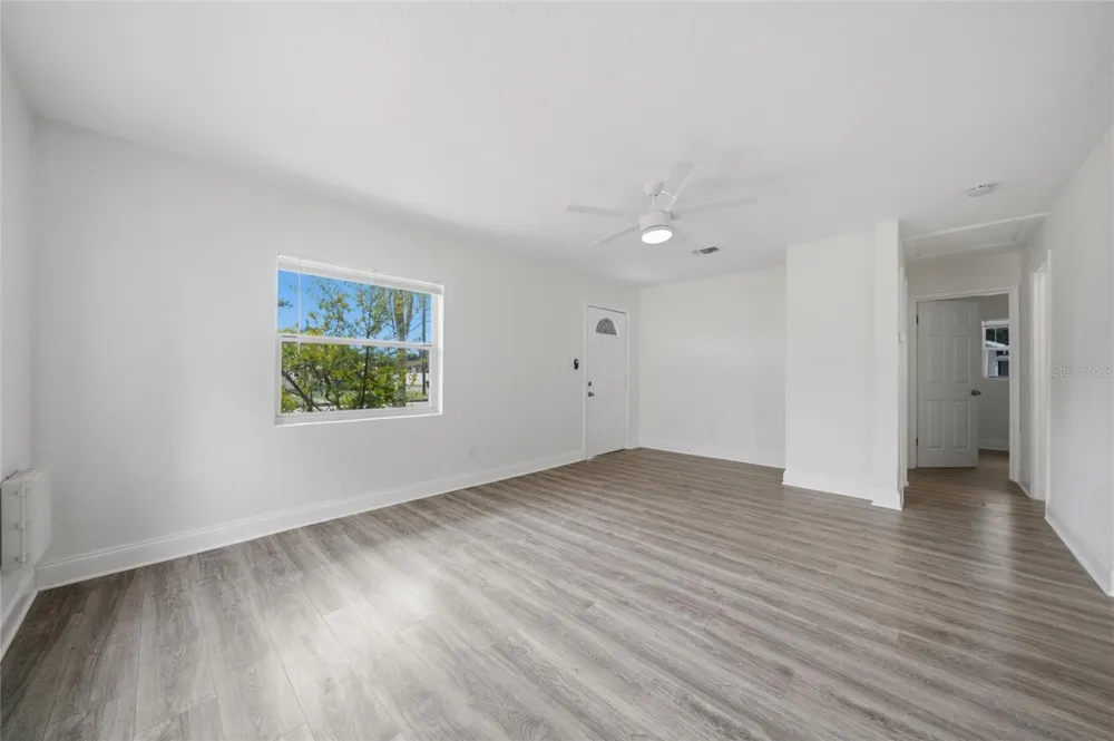 1763 30TH AVENUE St Petersburg, FL 33713