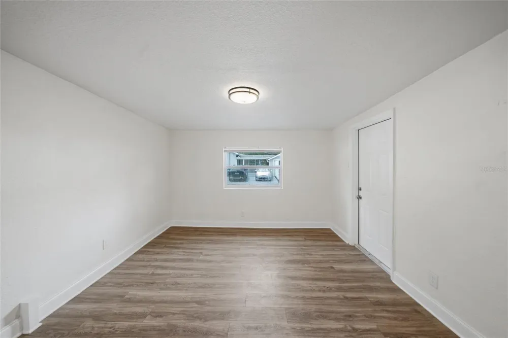 1763 30TH AVENUE St Petersburg, FL 33713