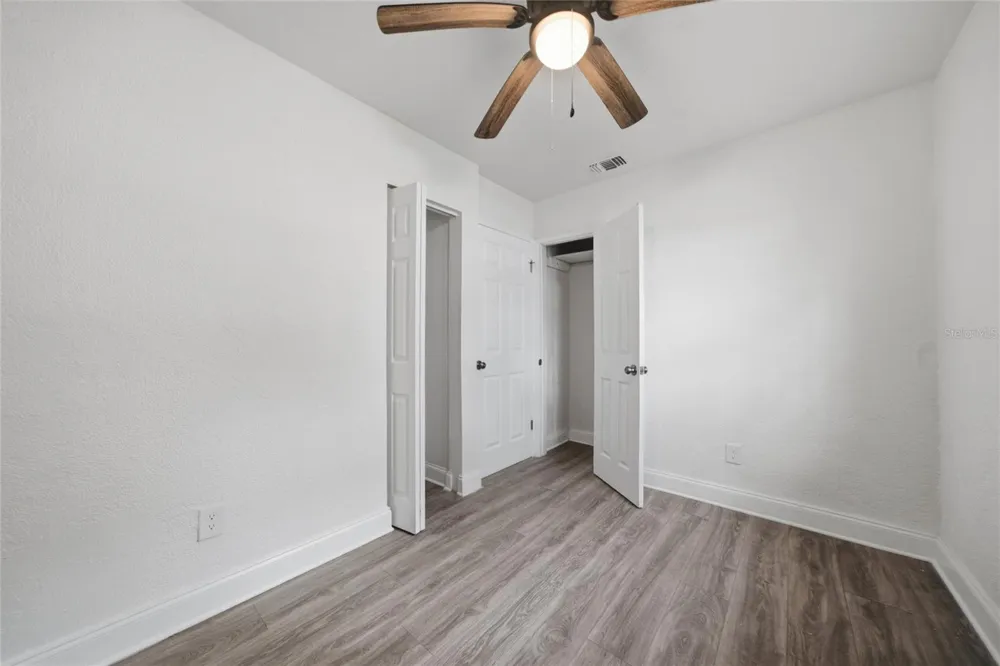1763 30TH AVENUE St Petersburg, FL 33713