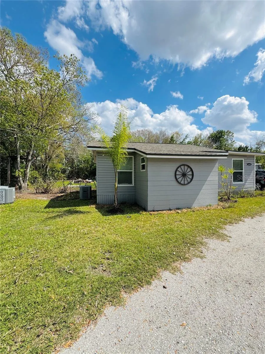 1683 FRICKE AVENUE Orlando, FL 32828