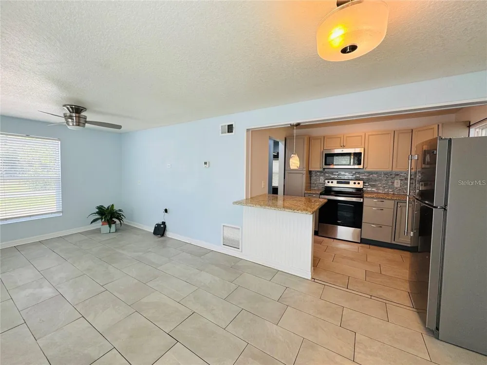 1683 FRICKE AVENUE Orlando, FL 32828