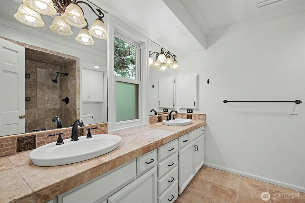 2235 Sahalee Drive E Sammamish, WA 98074