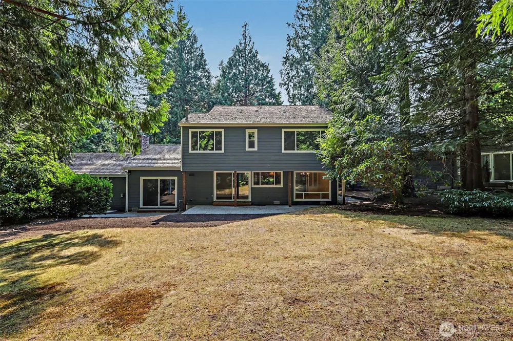 2235 Sahalee Drive E Sammamish, WA 98074