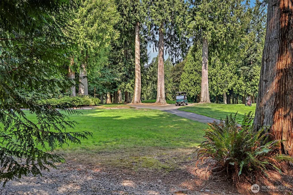 2235 Sahalee Drive E Sammamish, WA 98074