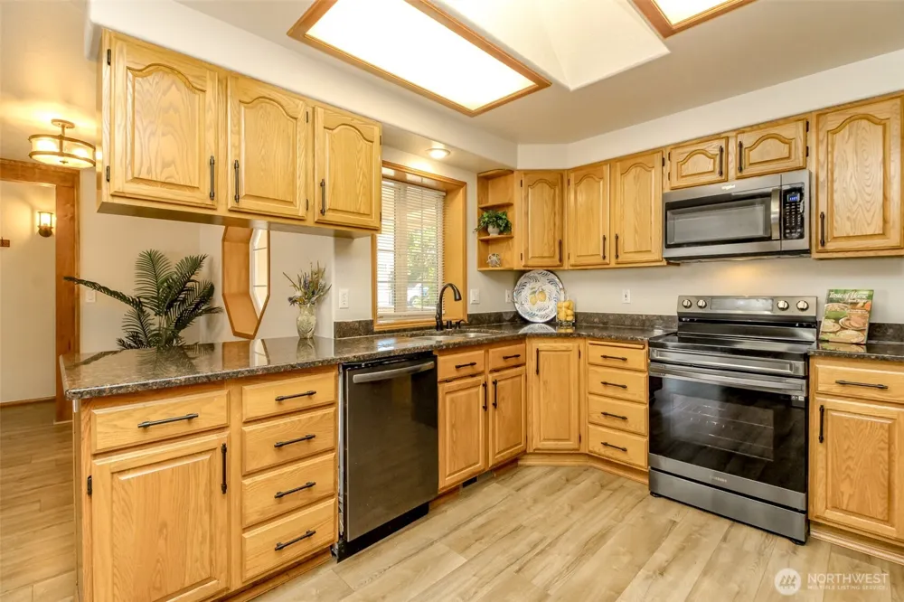 9120 Kelly Court NE Lacey, WA 98516