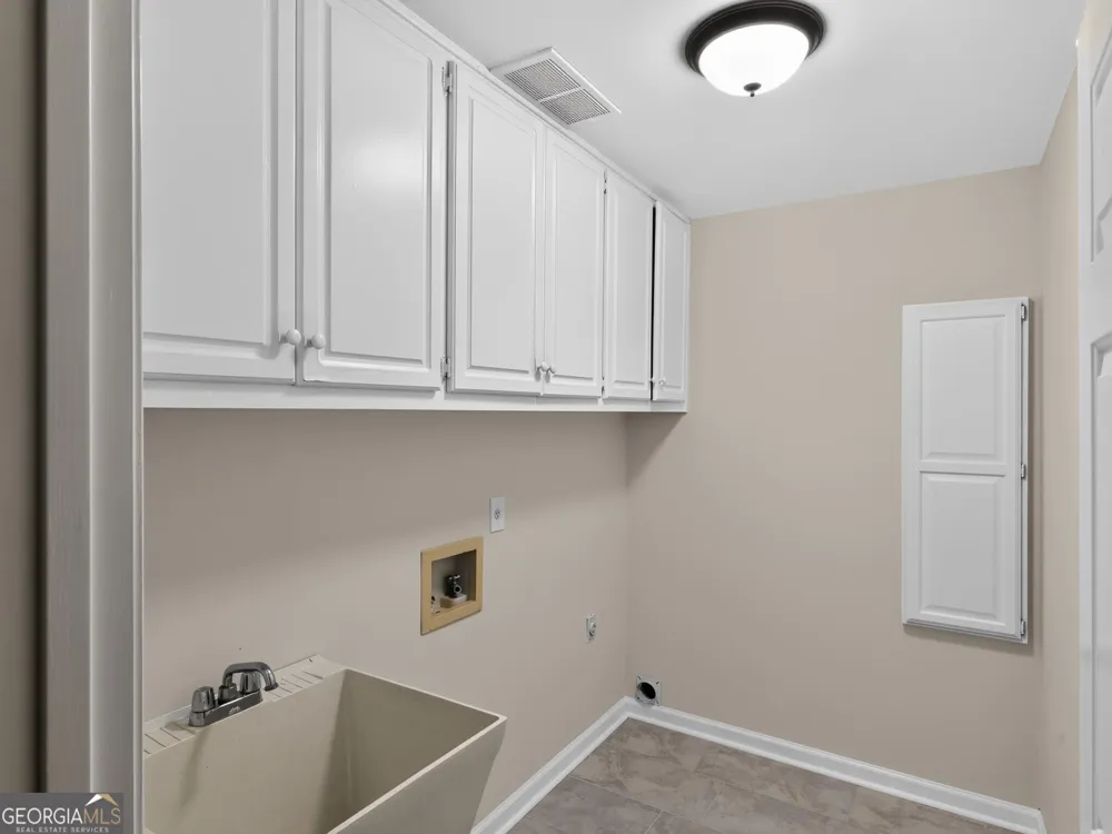2240 Whispering Pines LN McDonough, GA 30253