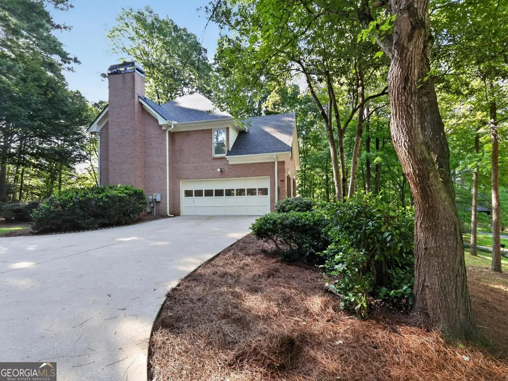 2240 Whispering Pines LN McDonough, GA 30253