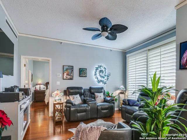 1 Towers Park Ln #316 San Antonio, TX 78209