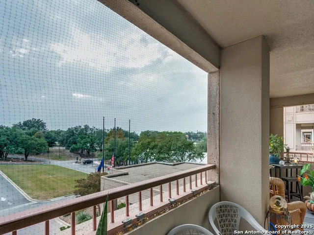 1 Towers Park Ln #316 San Antonio, TX 78209