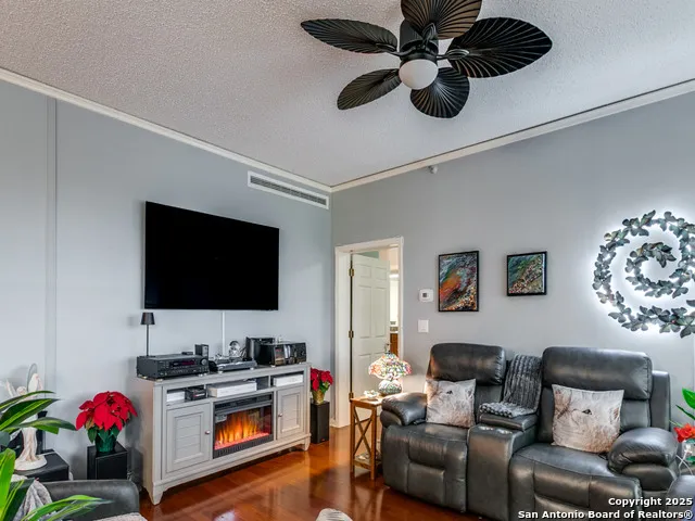 1 Towers Park Ln #316 San Antonio, TX 78209