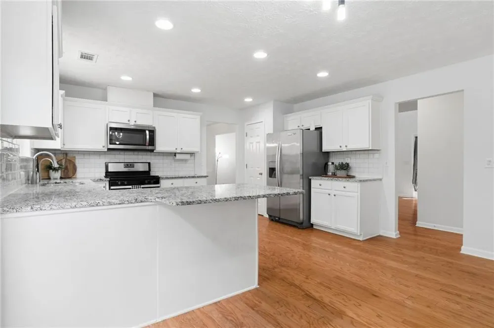5492 Skylar Creek Lane Buford, GA 30518