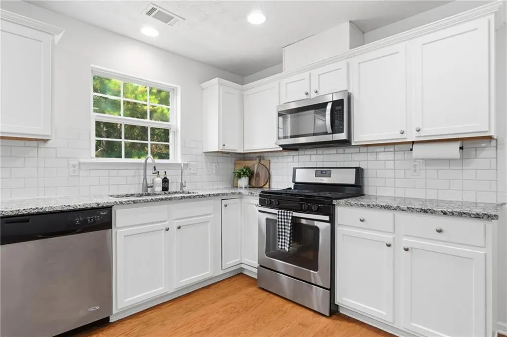 5492 Skylar Creek Lane Buford, GA 30518