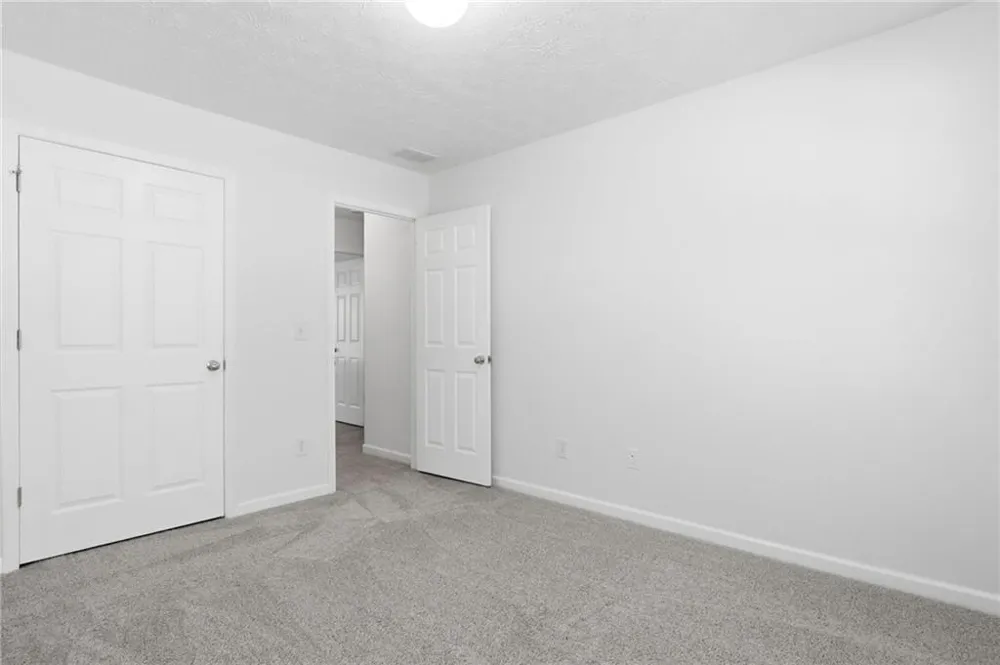 5492 Skylar Creek Lane Buford, GA 30518
