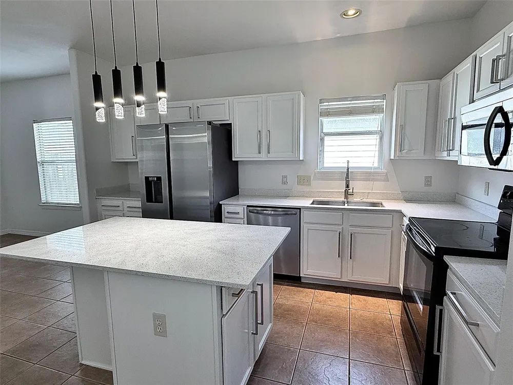 10023 Date Meadow Lane Tomball, TX 77375