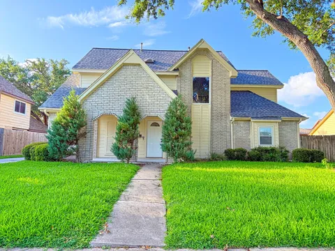 2210 Redcliff Drive