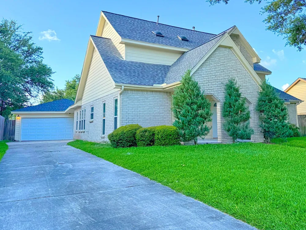 2210 Redcliff Drive Missouri City, TX 77489