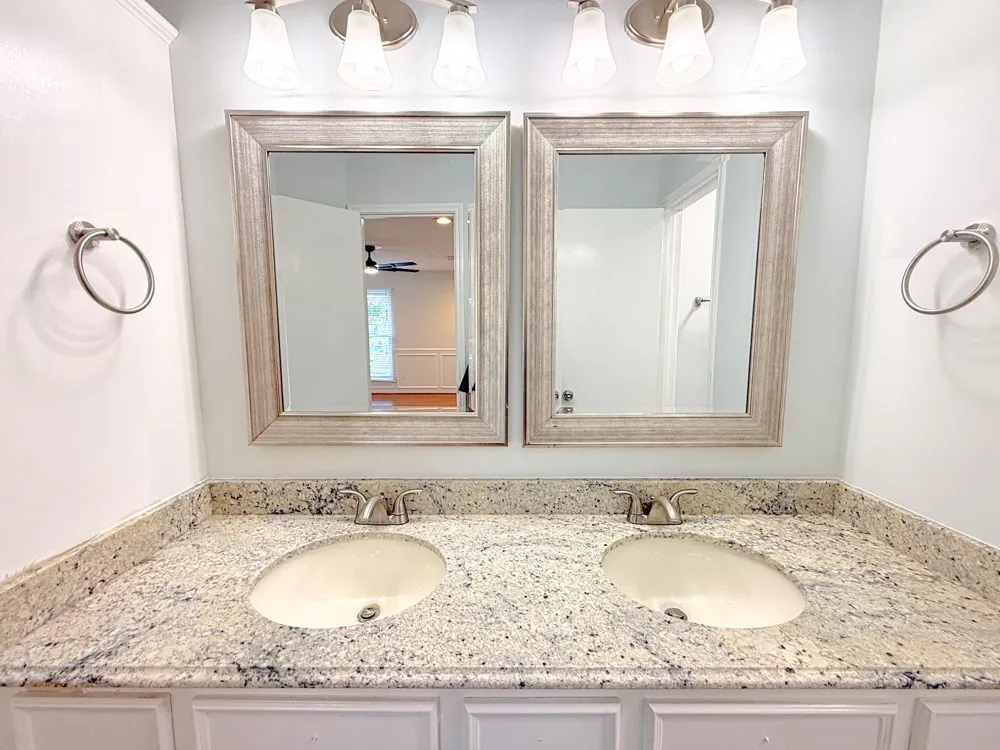 2210 Redcliff Drive Missouri City, TX 77489