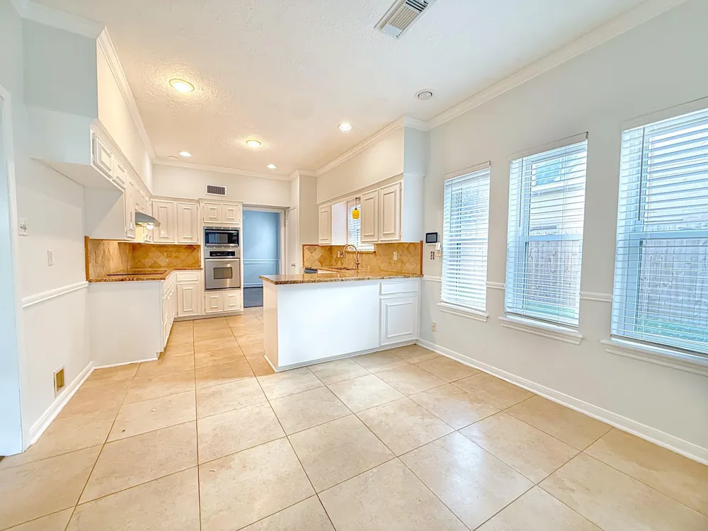 2210 Redcliff Drive Missouri City, TX 77489