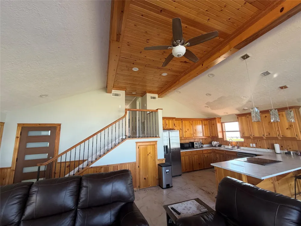 245 Bridgewater Onalaska, TX 77360