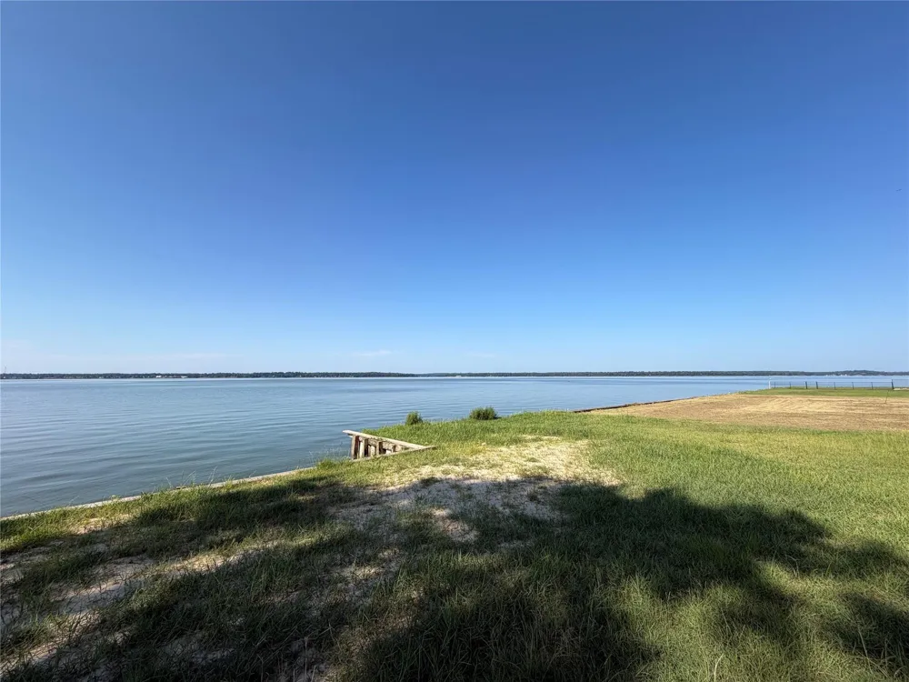 245 Bridgewater Onalaska, TX 77360